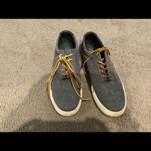 men’s polo shoes
